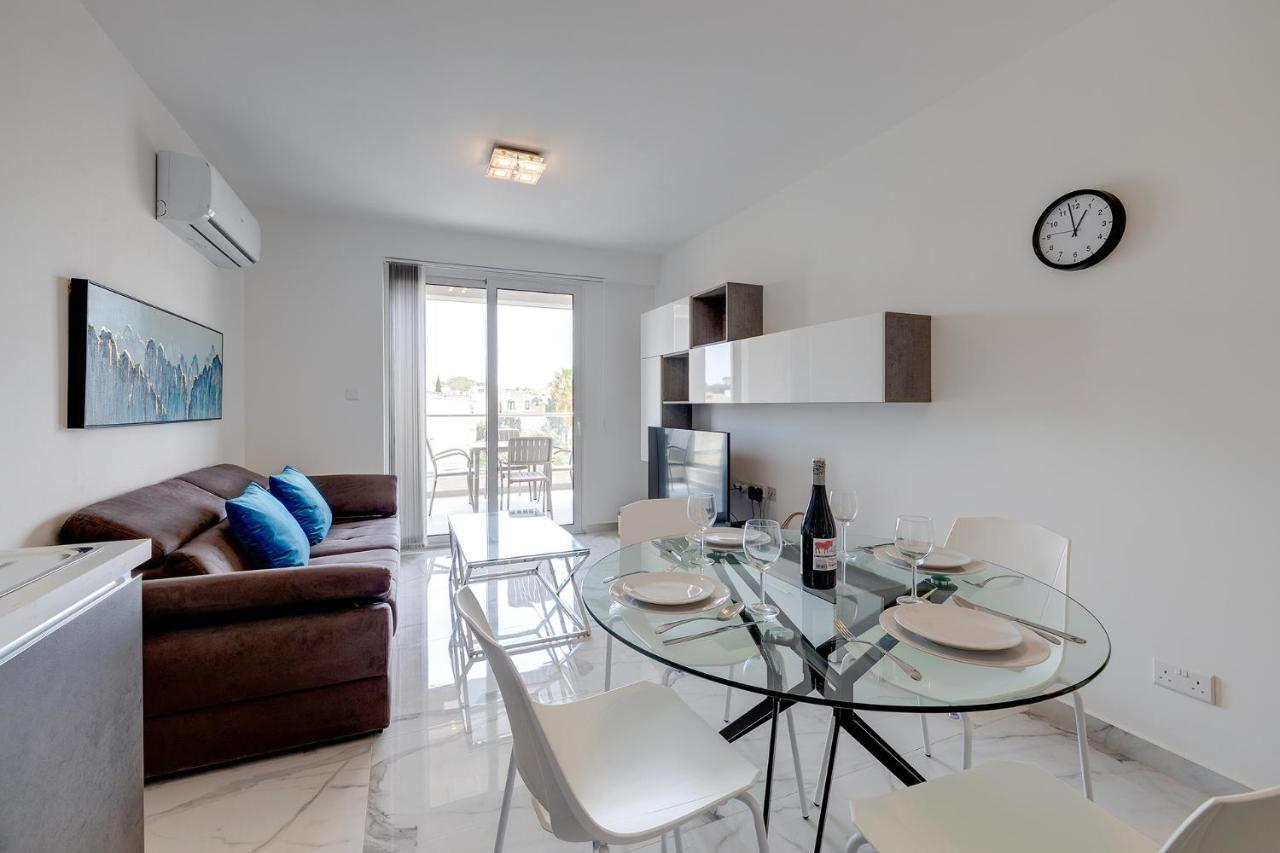 Apartment Deluxe 2br In St Julians Saint Julian's
